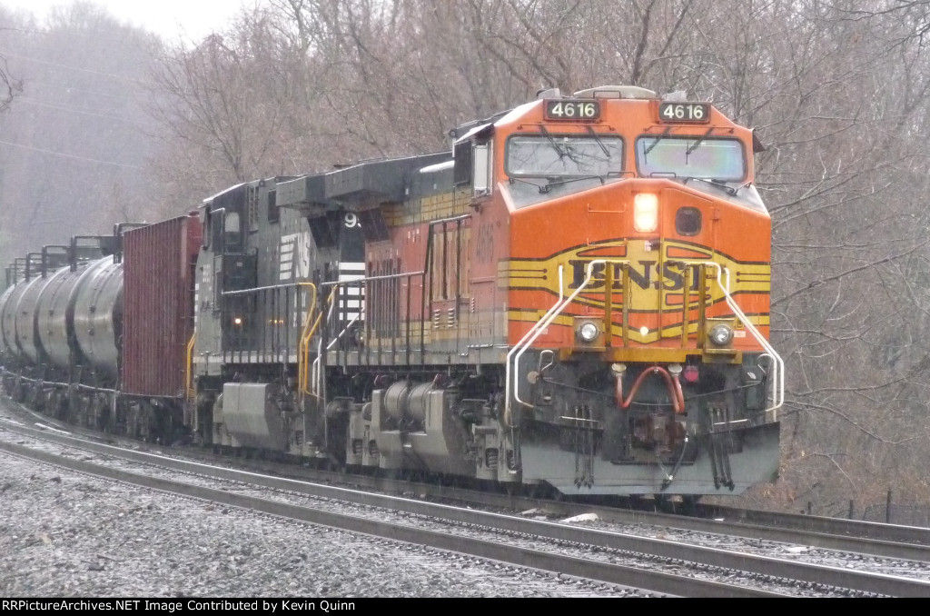BNSF 4616